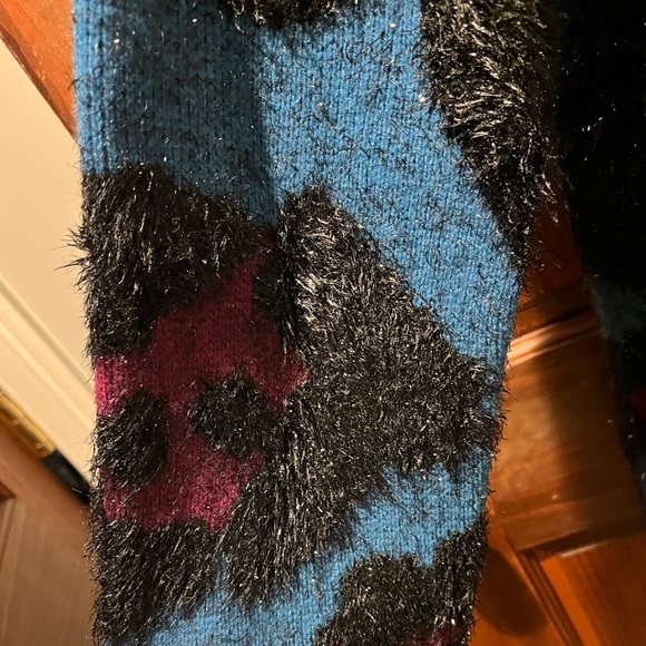 Marc Jacobs leopard sweater. Size small - Picture 3 of 4